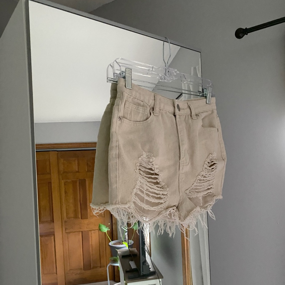 Beige / Khaki Ripped Shorts